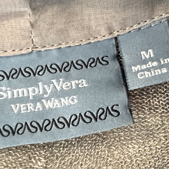 NWOT Vera Wang Sweater - Picture 3 of 5